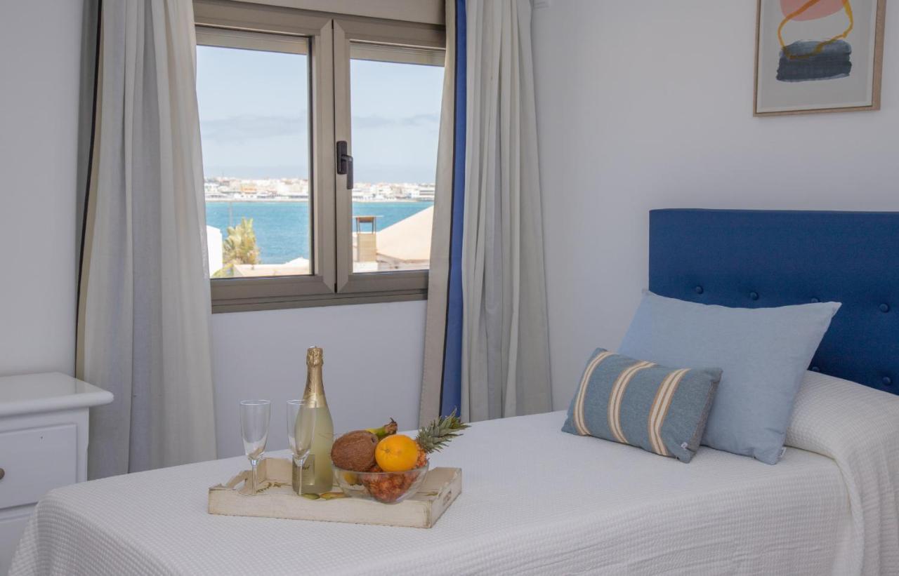Apartament 5 Beachfront By Holidays *